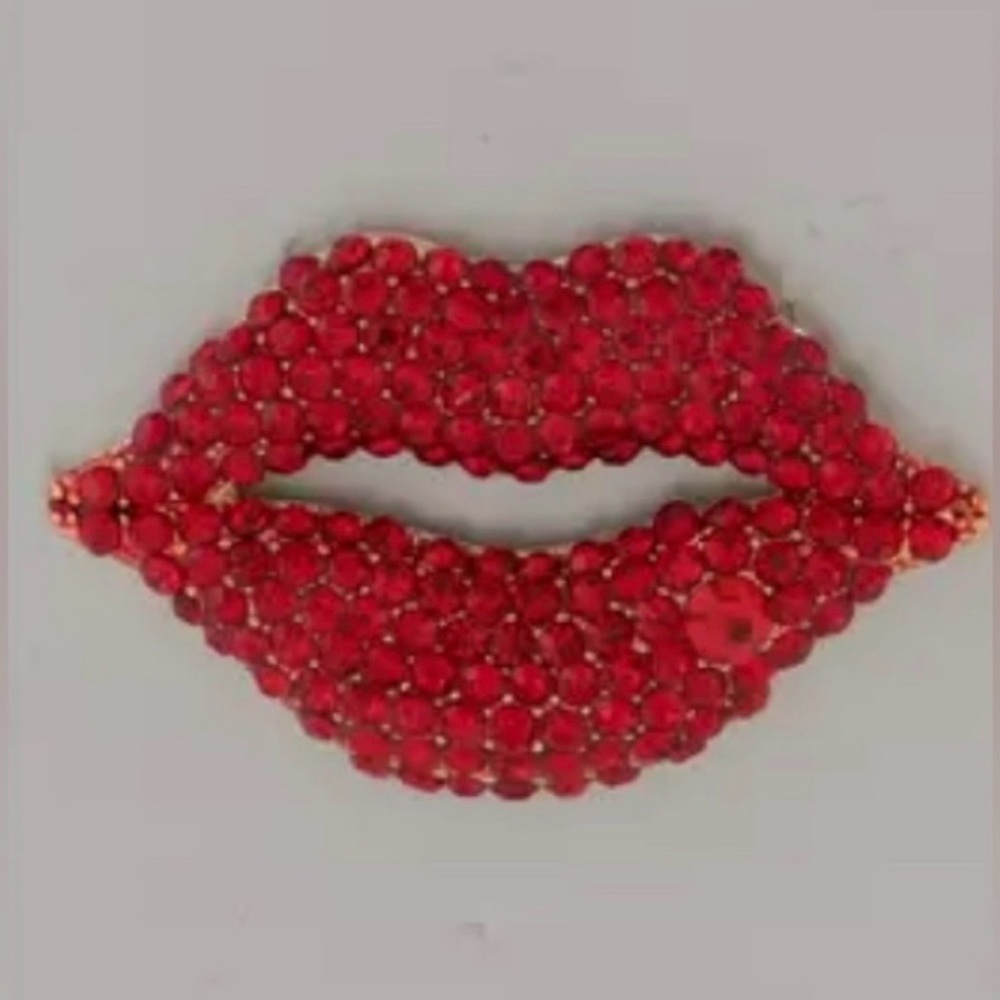 Red Crystal Lip Brooch Metal Base